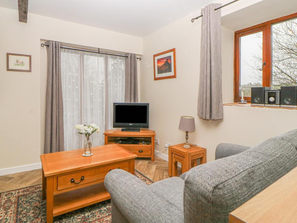 Hilly Field Barn Villa Yelverton Bagian luar foto