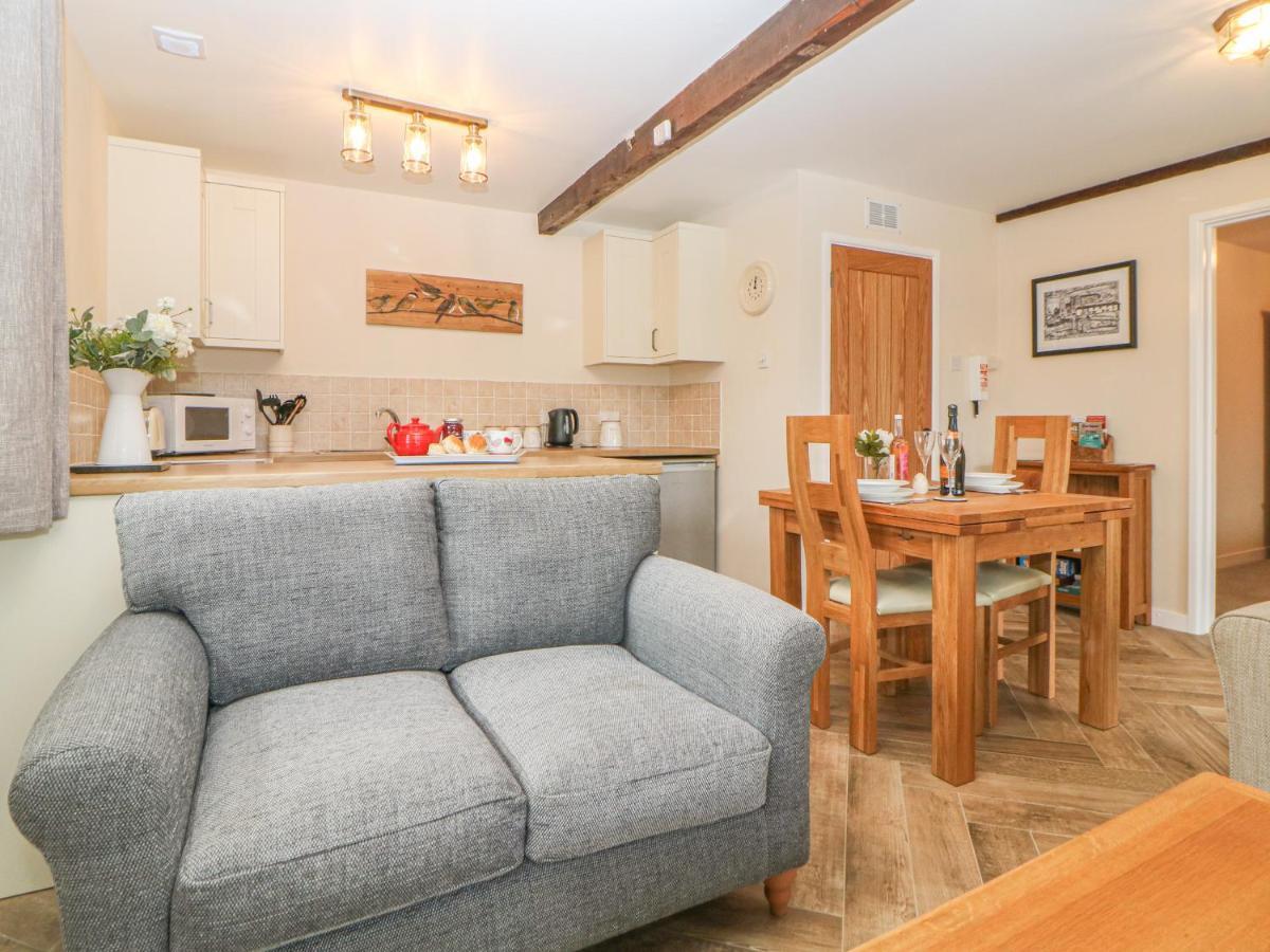 Hilly Field Barn Villa Yelverton Bagian luar foto