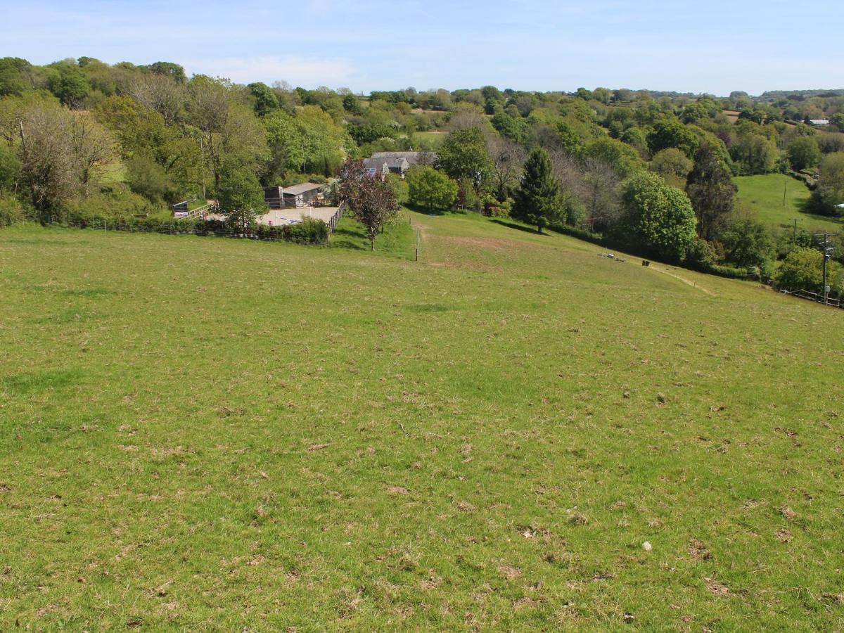 Hilly Field Barn Villa Yelverton Bagian luar foto