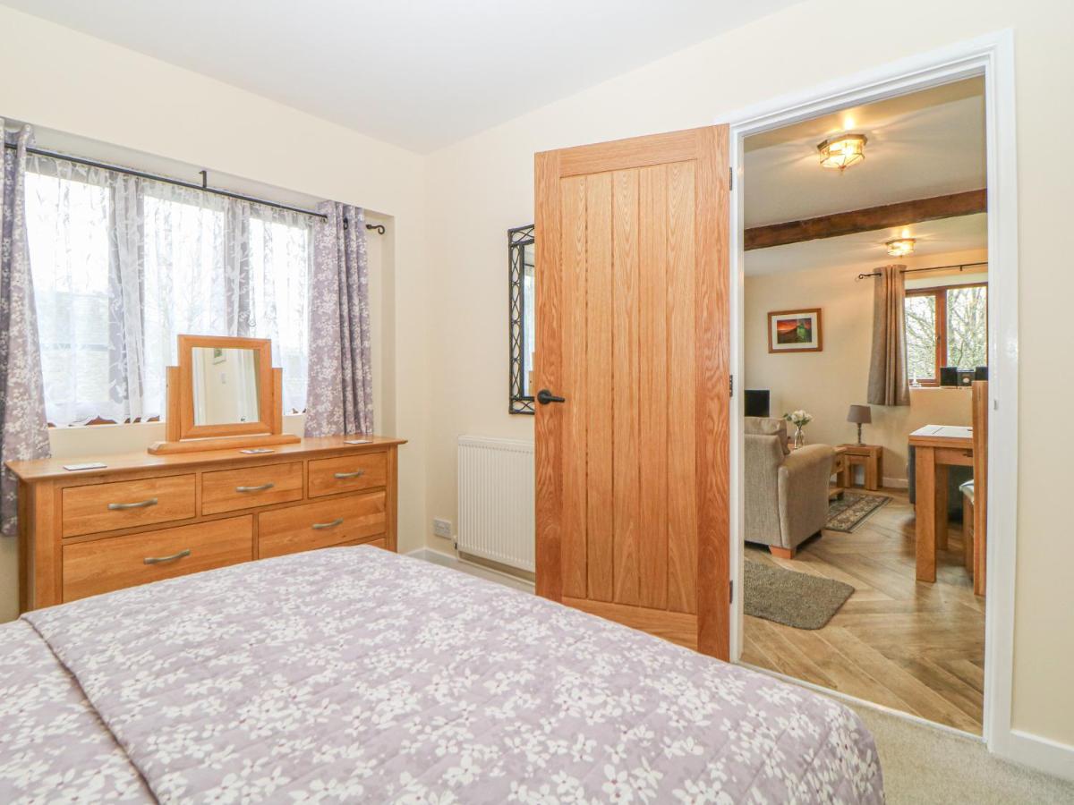 Hilly Field Barn Villa Yelverton Bagian luar foto