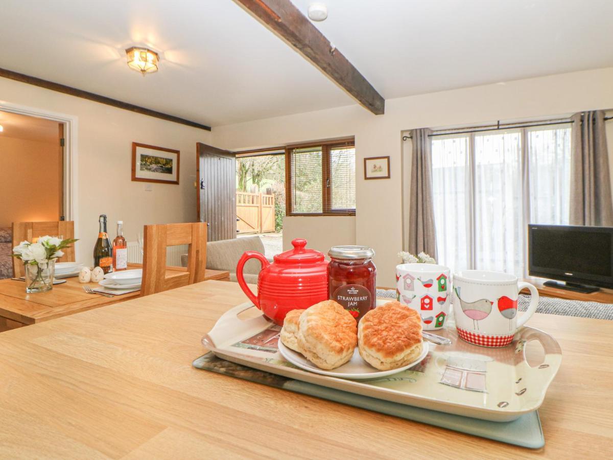 Hilly Field Barn Villa Yelverton Bagian luar foto