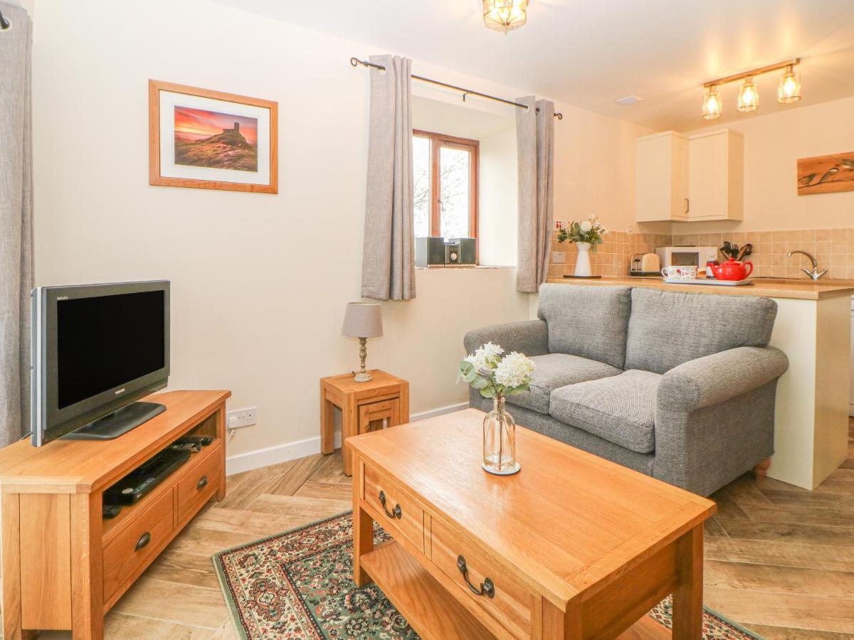 Hilly Field Barn Villa Yelverton Bagian luar foto