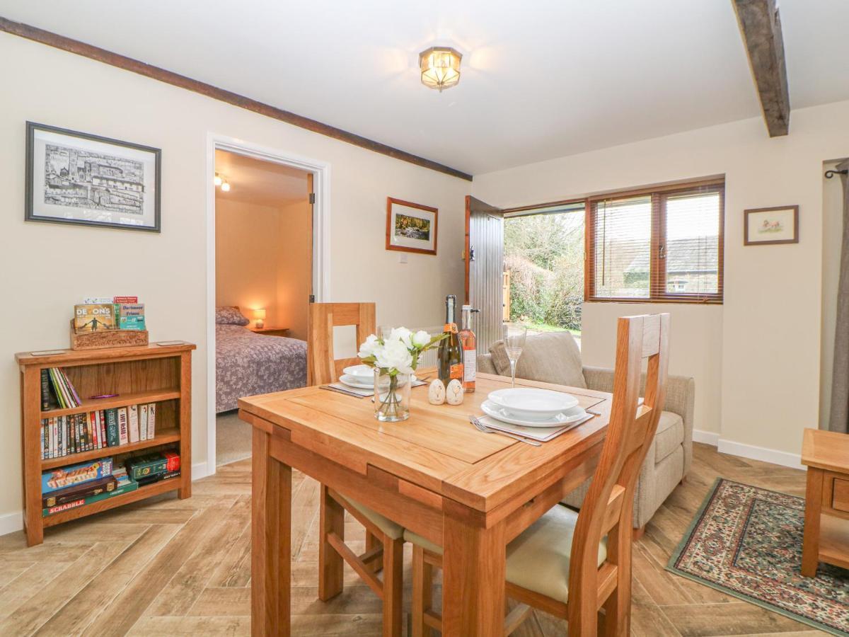 Hilly Field Barn Villa Yelverton Bagian luar foto